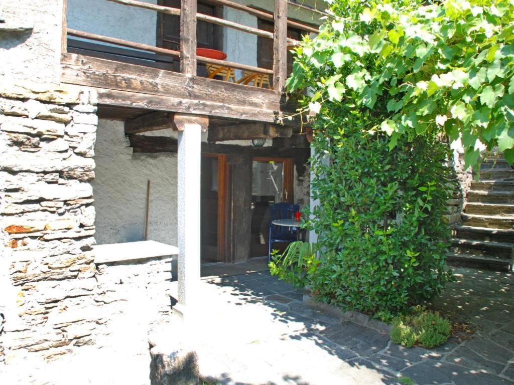Vila Rustico Pult Someo Exteriér fotografie