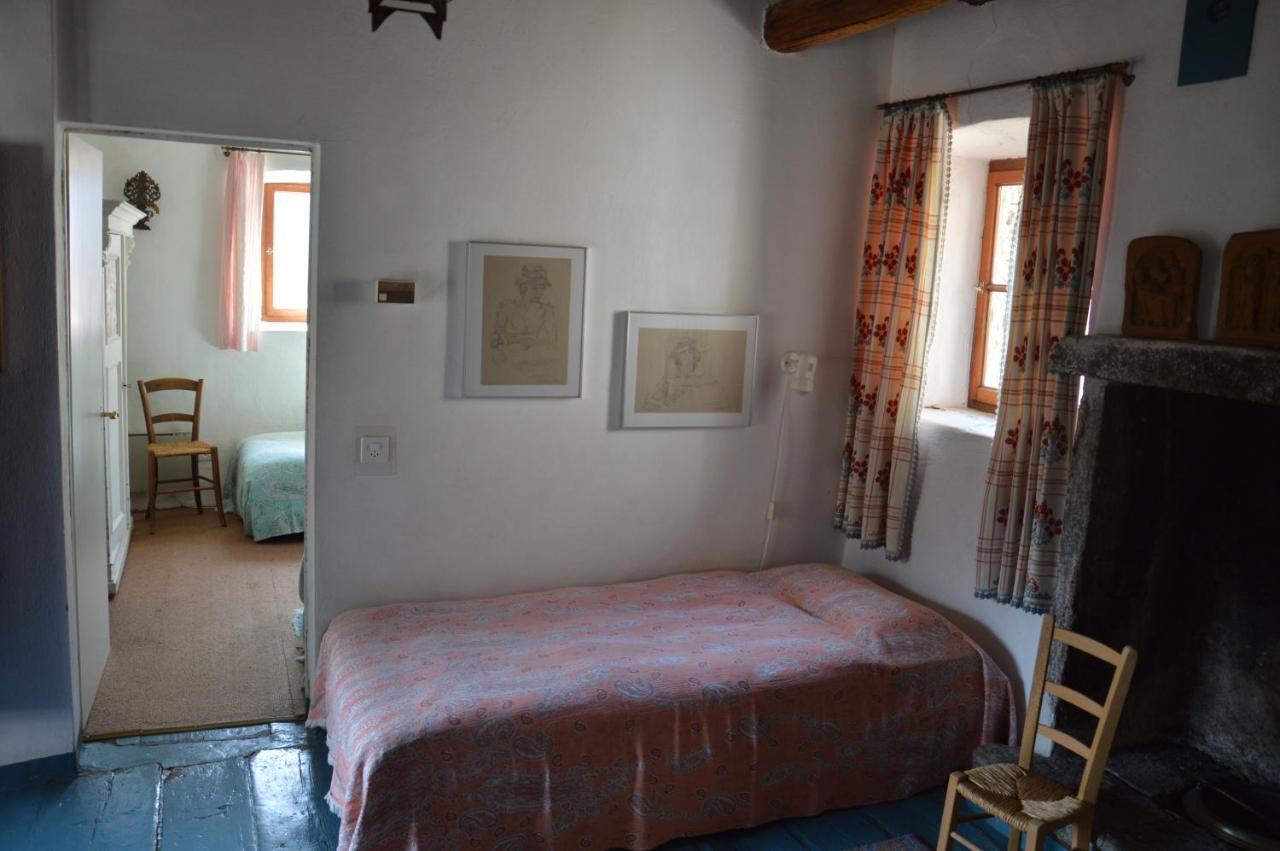 Vila Rustico Pult Someo Exteriér fotografie