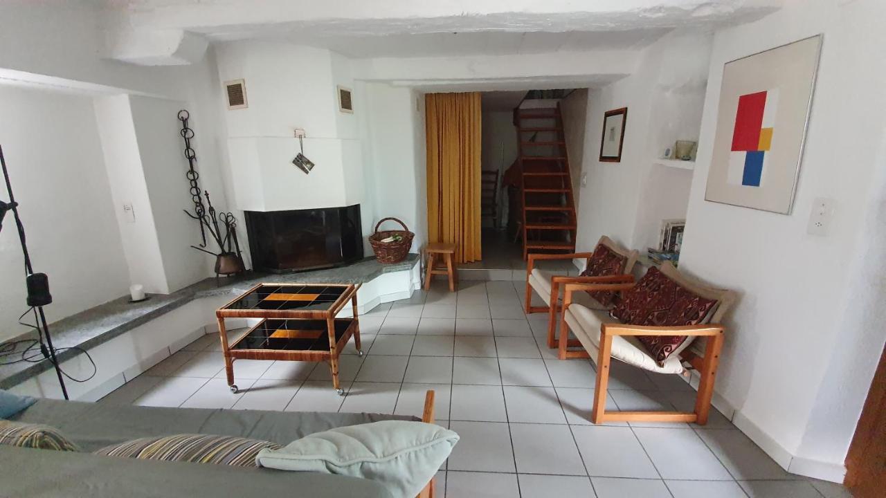 Vila Rustico Pult Someo Exteriér fotografie