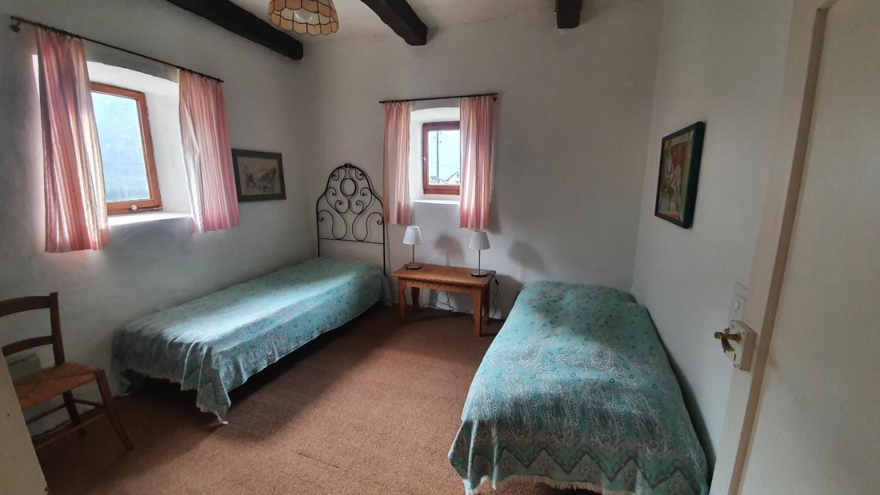 Vila Rustico Pult Someo Exteriér fotografie
